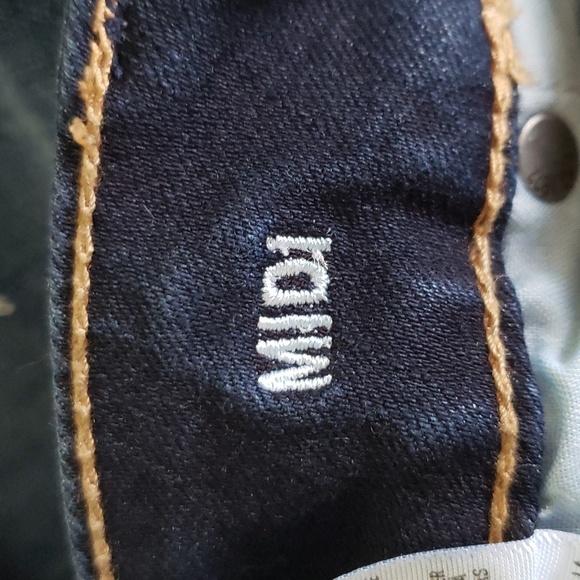 American Eagle Outfitters Jean Shorts Dark Wash Midi AEO Denim Frayed Raw Hem 4 - Picture 5 of 13